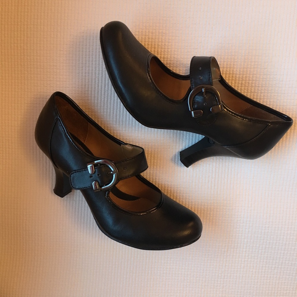 NWOT Croft & Barrow sole sensibility black heels